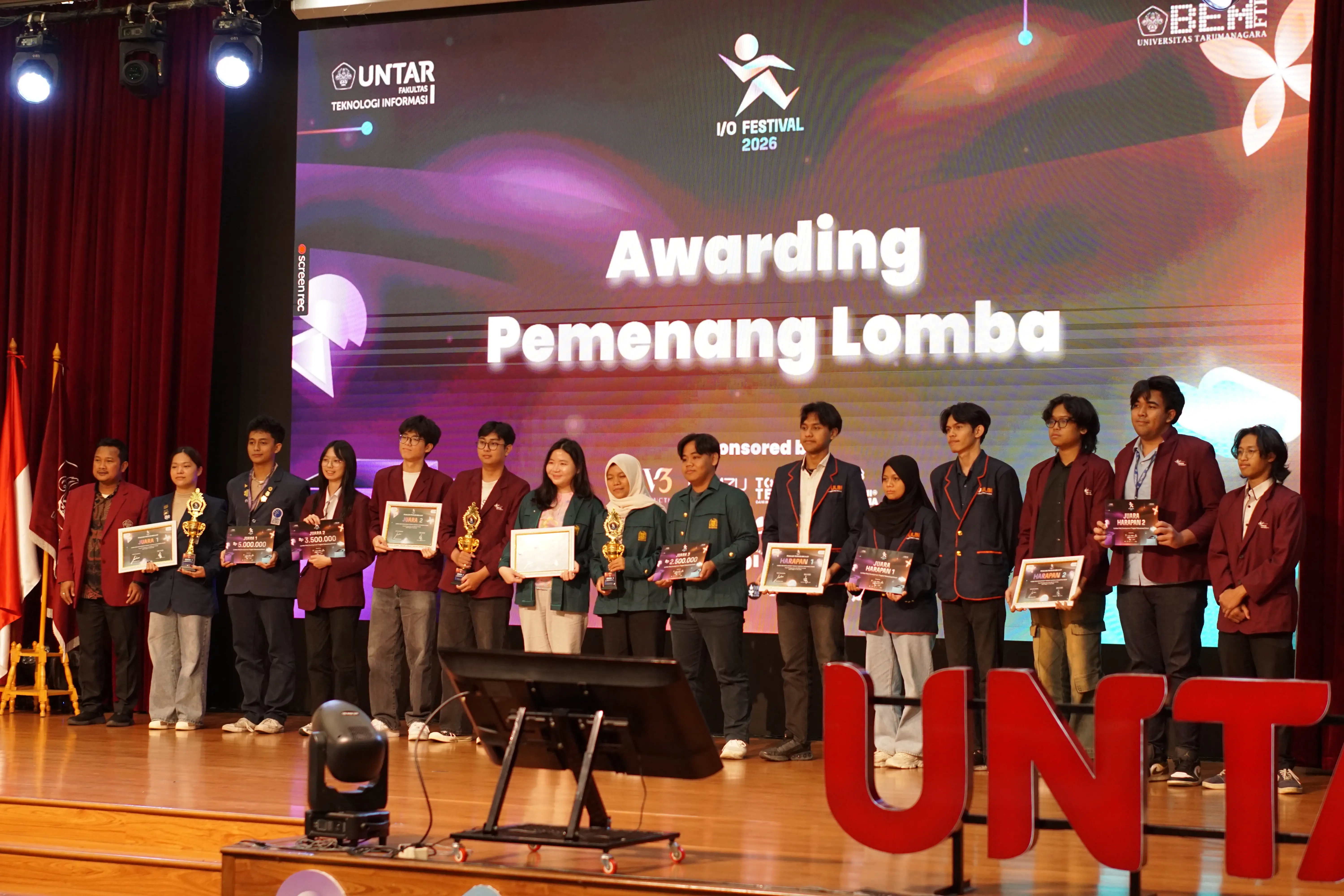 Tim "Kasih Tau Mama" Bawa Pulang Juara 1 Web Development di Ajang I/O Festival UNTAR